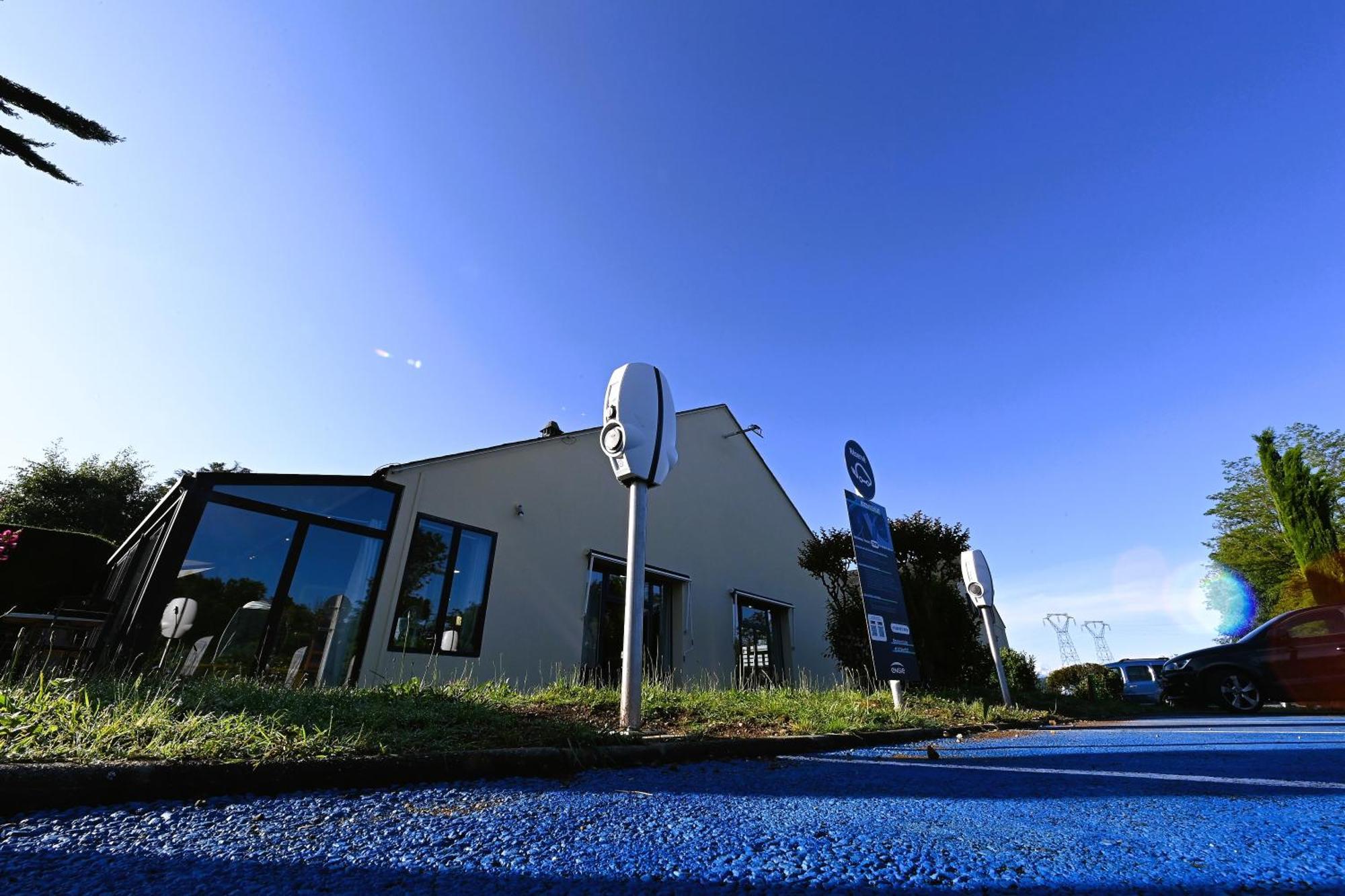 Kyriad Tarbes Odos Hotel Exterior photo